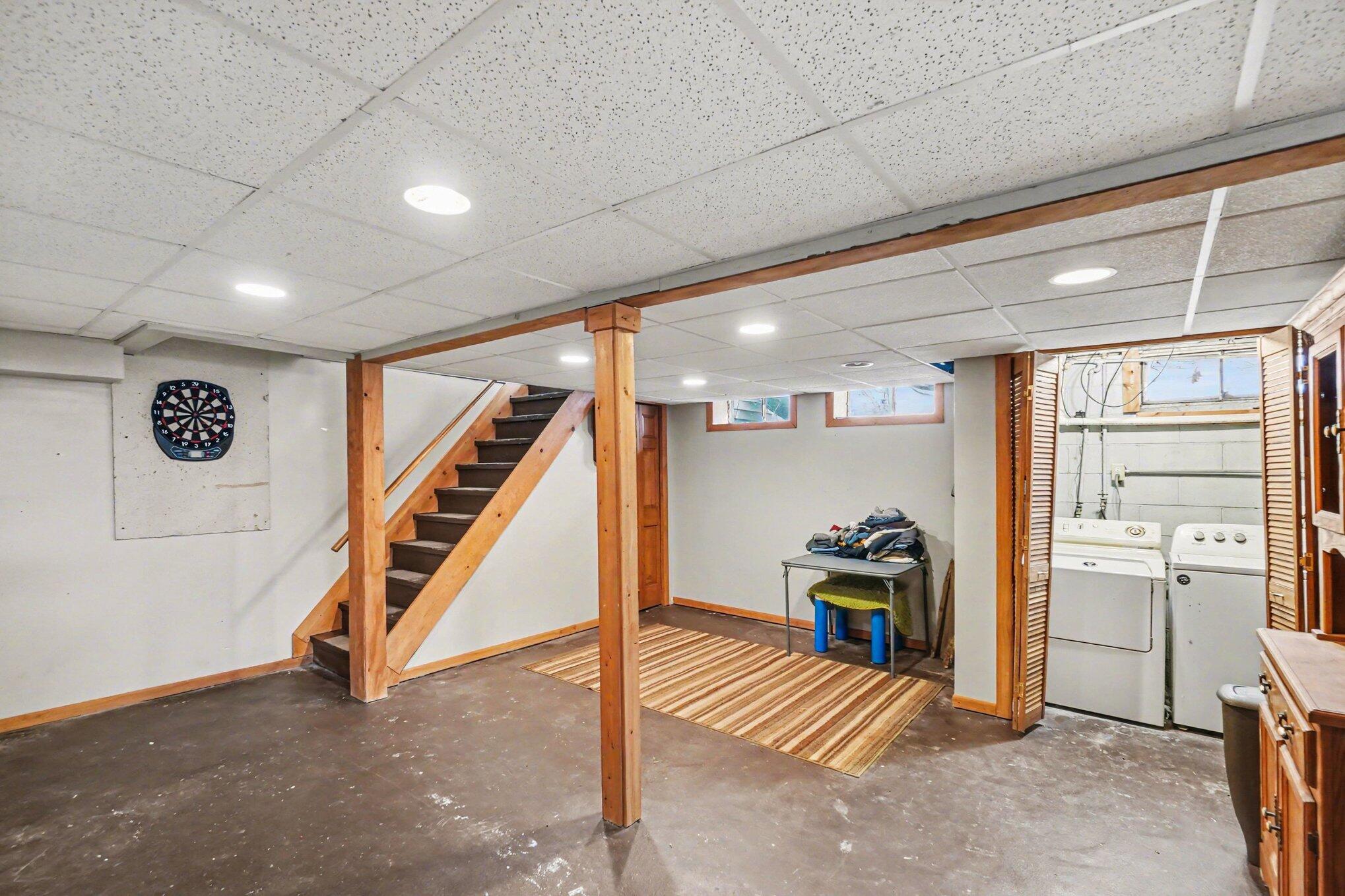 1250 Logan Road Muskegon, MI 49445 - Photo 17 of 25 020_file_8671