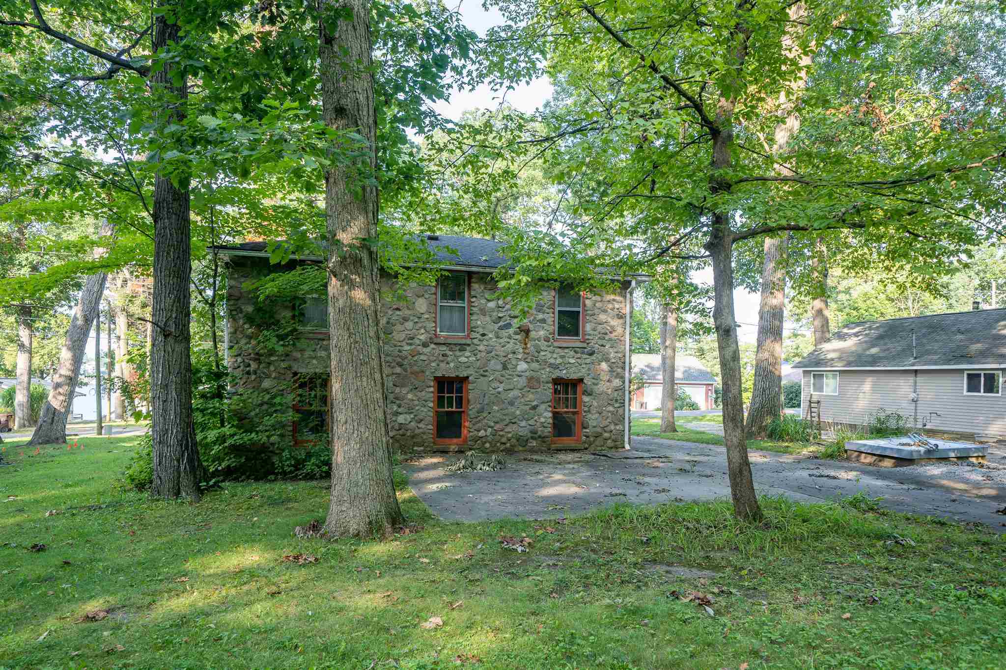 6835 North Kalorama Road Leesburg, IN 46538 - Photo 22 of 36 Gallery Image 22