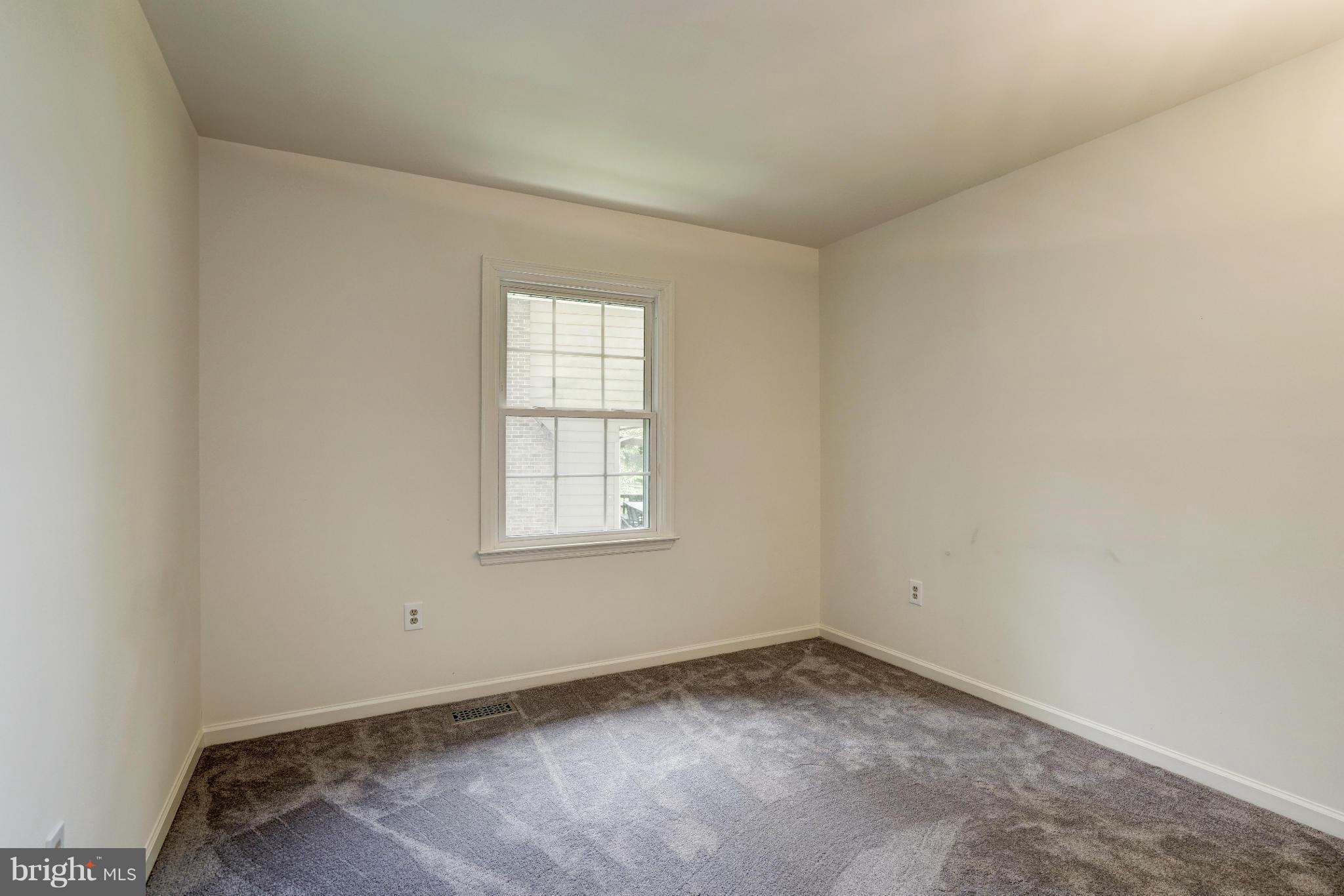 10152 Red Spruce Road Fairfax, VA 22032 - Photo 21 of 30 Bedroom
