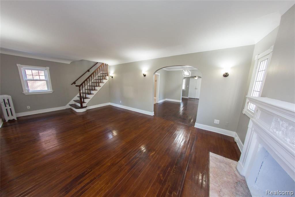 5229 Yorkshire Road Detroit, MI 48224 - Photo 5 of 59