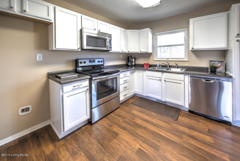 5310 Robinwood Road Louisville, KY 40218 - Photo 4 of 44 5310 Robinwood Rd 3997