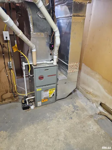 $70,000 | 610 West Wilmot Street, Chillicothe, IL 61523