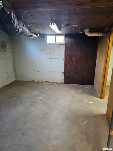 $70,000 | 610 West Wilmot Street, Chillicothe, IL 61523