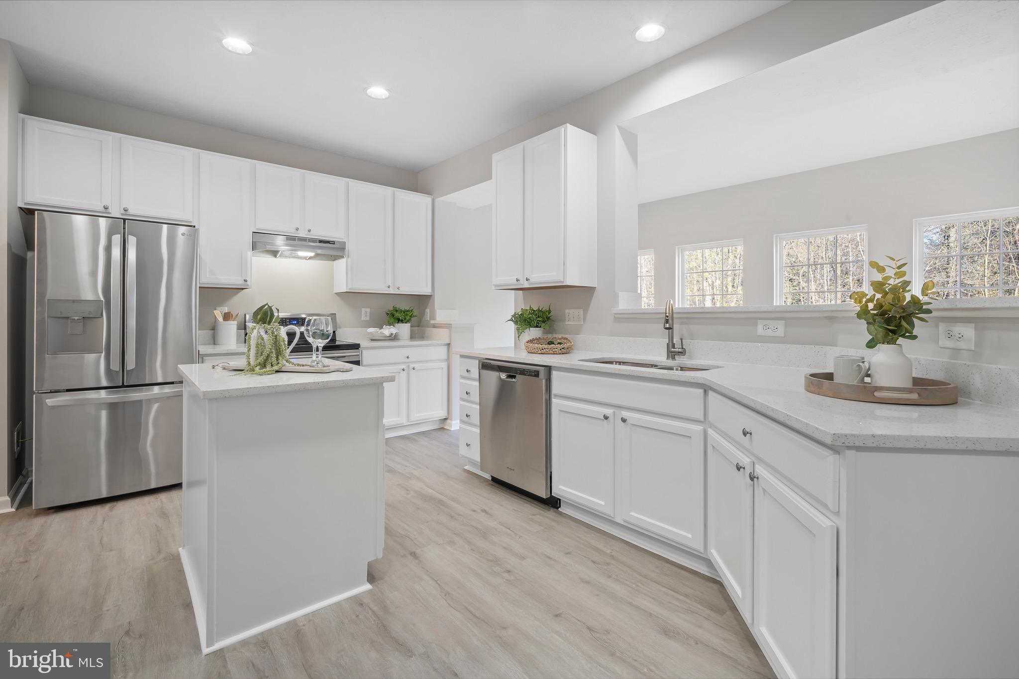 7739 Rotherham Drive Hanover, MD 21076 - Photo 8 of 39 Upgraded Kitchen | Stainless Steel Appliances.