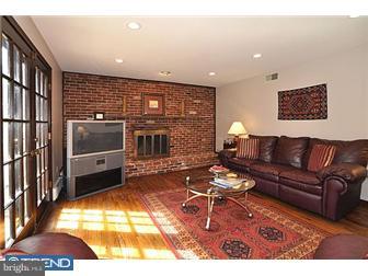 502 Ridgeview Lane Villanova, PA 19085 - Photo 7 of 12 Great Room
