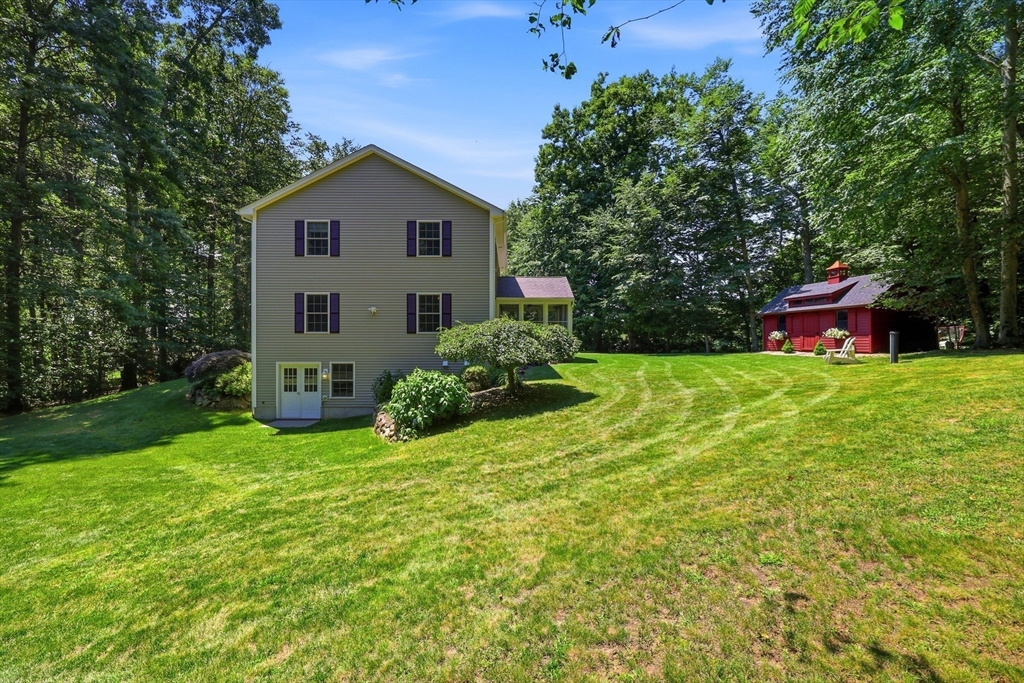 106 Valley Road Southampton, MA 01073 - Photo 9 of 42 Gallery Image 9