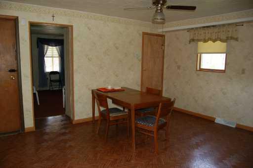 42 Hubbard Road Burgettstown, PA 15021 - Photo 4 of 7 Other.