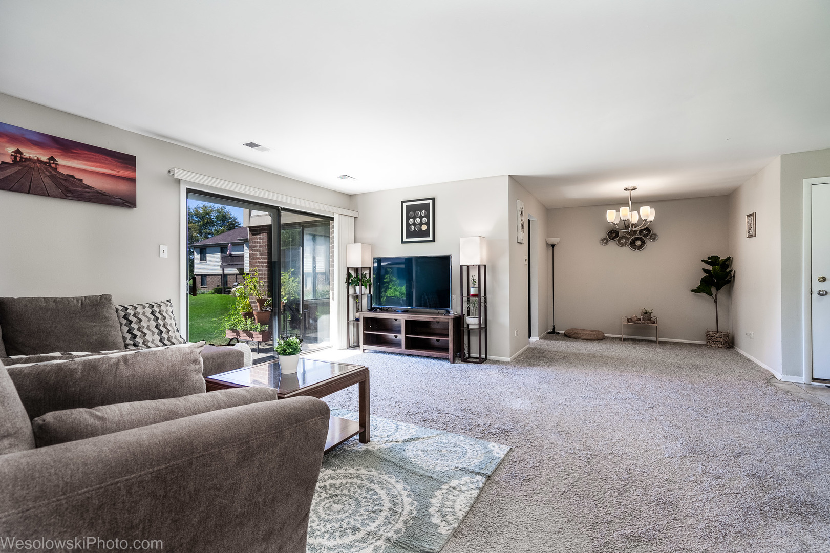 895 Coach Road, Unit 1 Palatine, IL 60074 - Photo 6 of 20 Gallery Image 6