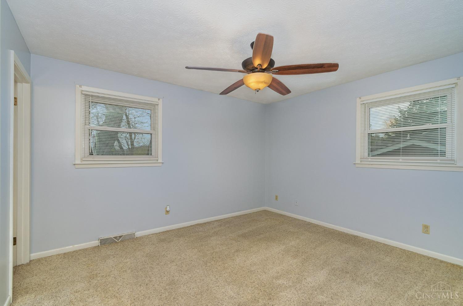 4219 River Road Fairfield, OH 45014 - Photo 5 of 16 Gallery Image 5