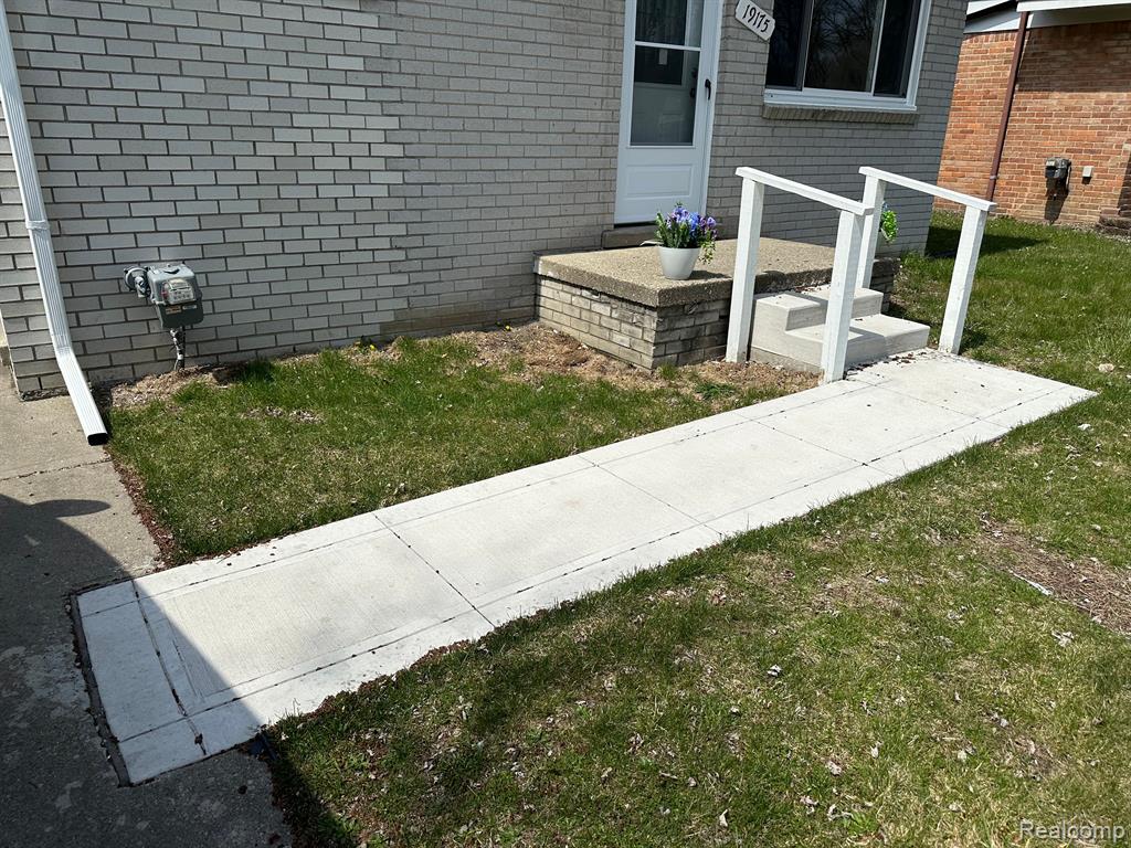 19175 Inkster Road Livonia, MI 48152 - Photo 3 of 49