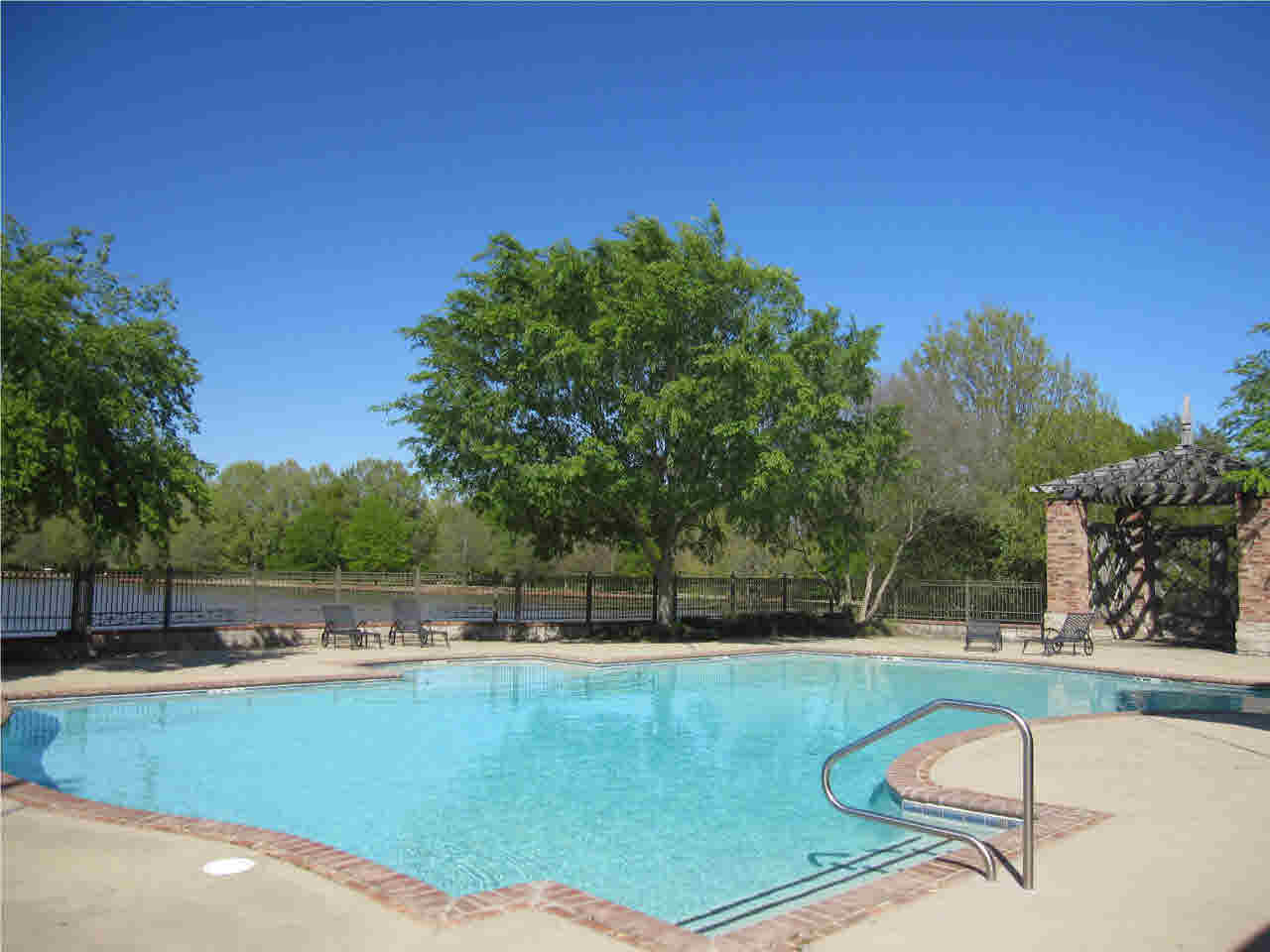 121 Little Creek Road Ridgeland, MS 39157 - Photo 31 of 33 Bridgewater Pool!