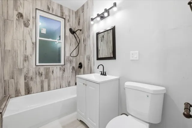 $399,990 | 8011 South Dante Avenue, Chicago, IL 60619