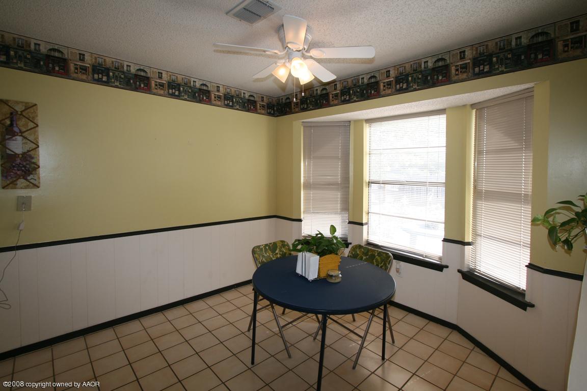 6001 Rutgers Street Amarillo, TX 79109 - Photo 8 of 9 dining area