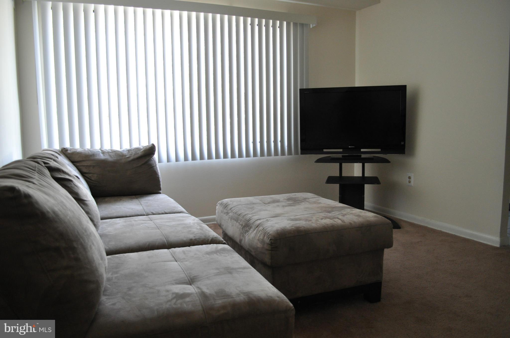 301 Anacostia Road Southeast, Unit 2 BEDROOM Washington, DC 20019 - Photo 10 of 19 Living Room