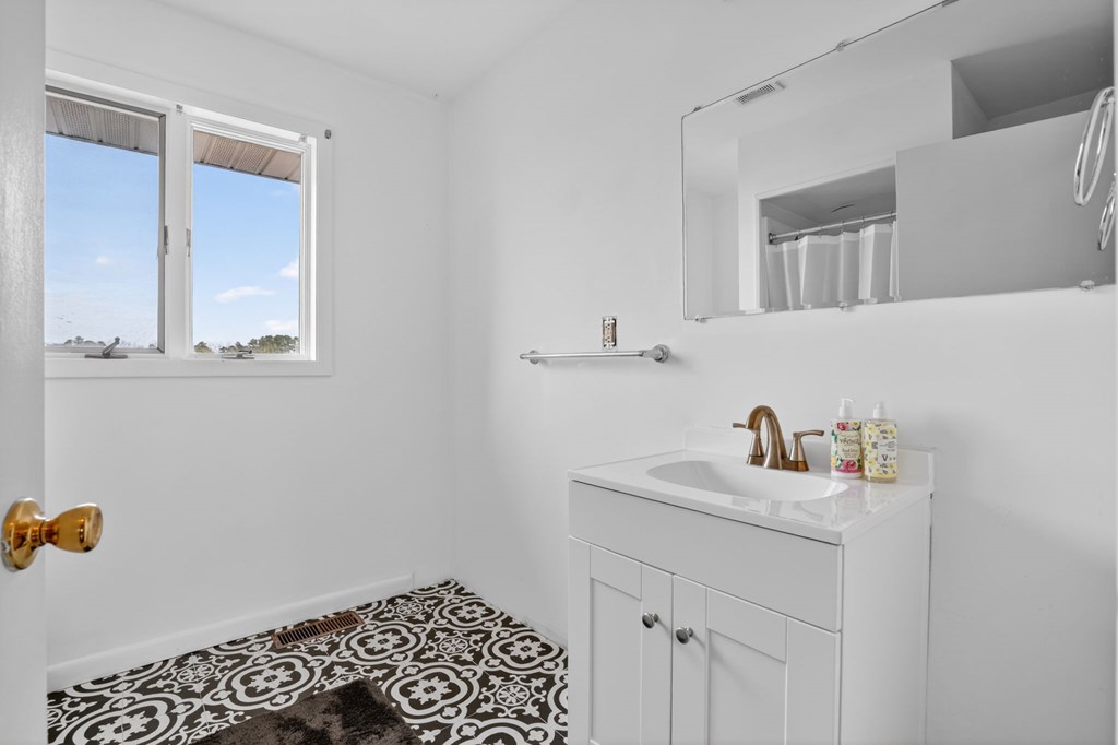 27144 Gladding Road Bloxom, VA 23308 - Photo 54 of 74