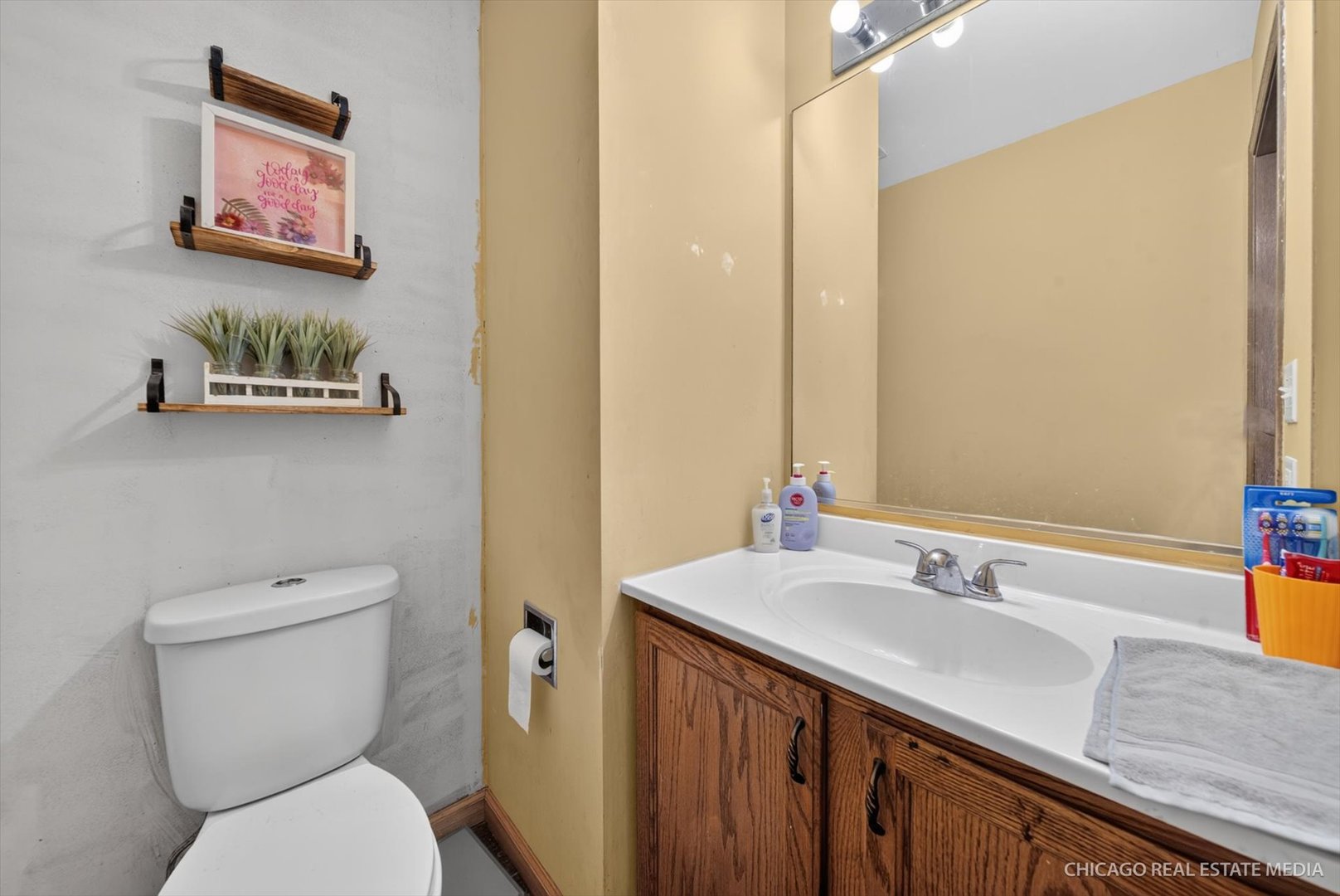 1360 Ridge Road South Elgin, IL 60177 - Photo 11 of 16 Gallery Image 11