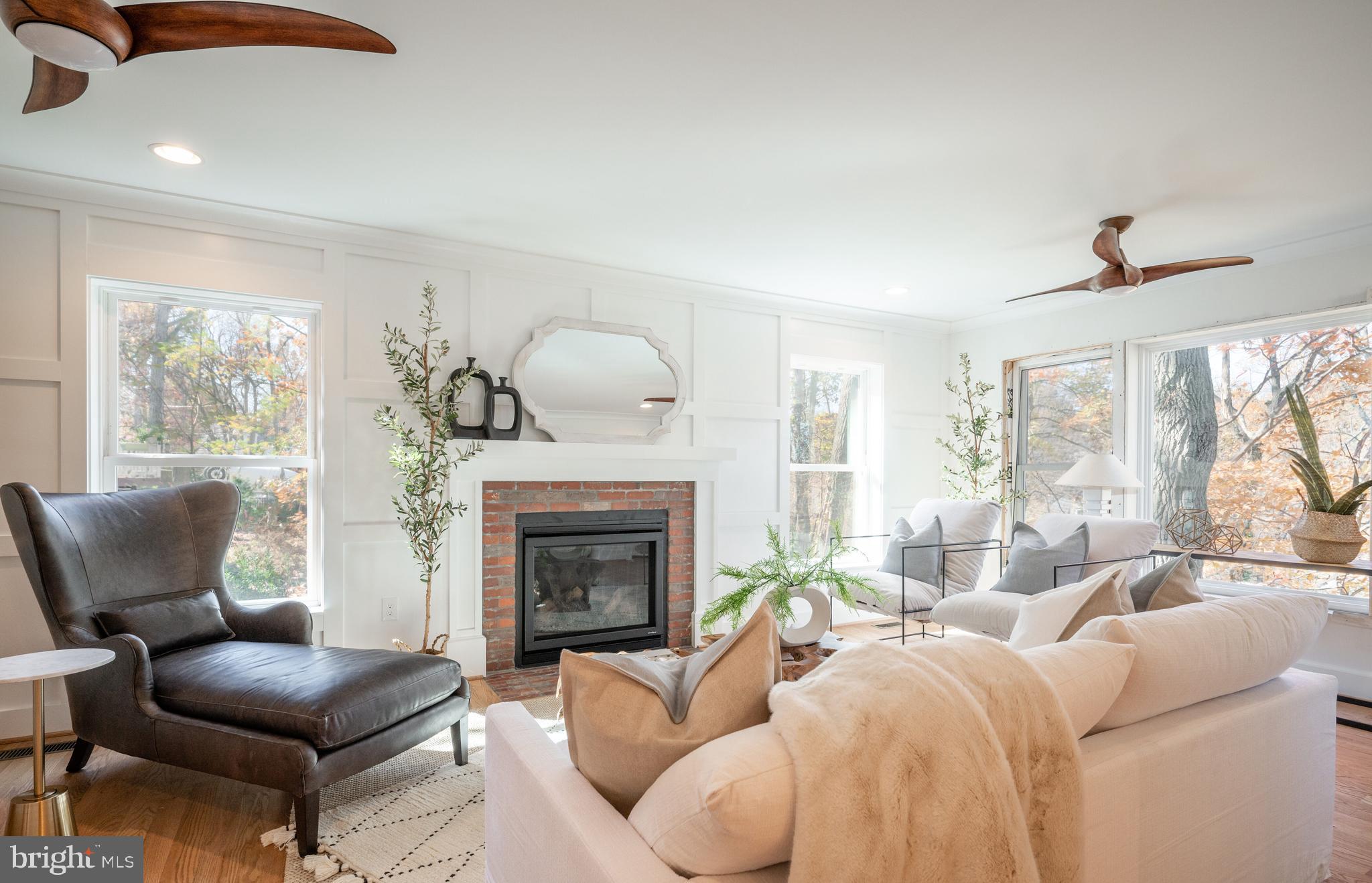 304 Lee Circle Alexandria, VA 22305 - Photo 13 of 62 Family Room