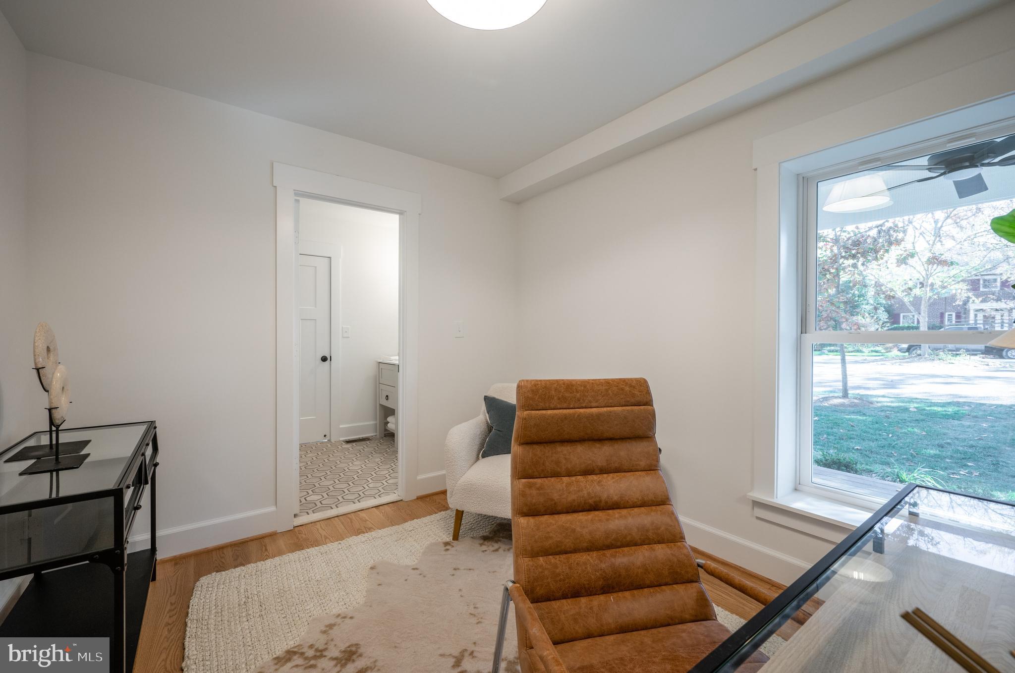 304 Lee Circle Alexandria, VA 22305 - Photo 17 of 62 Bedroom/Office