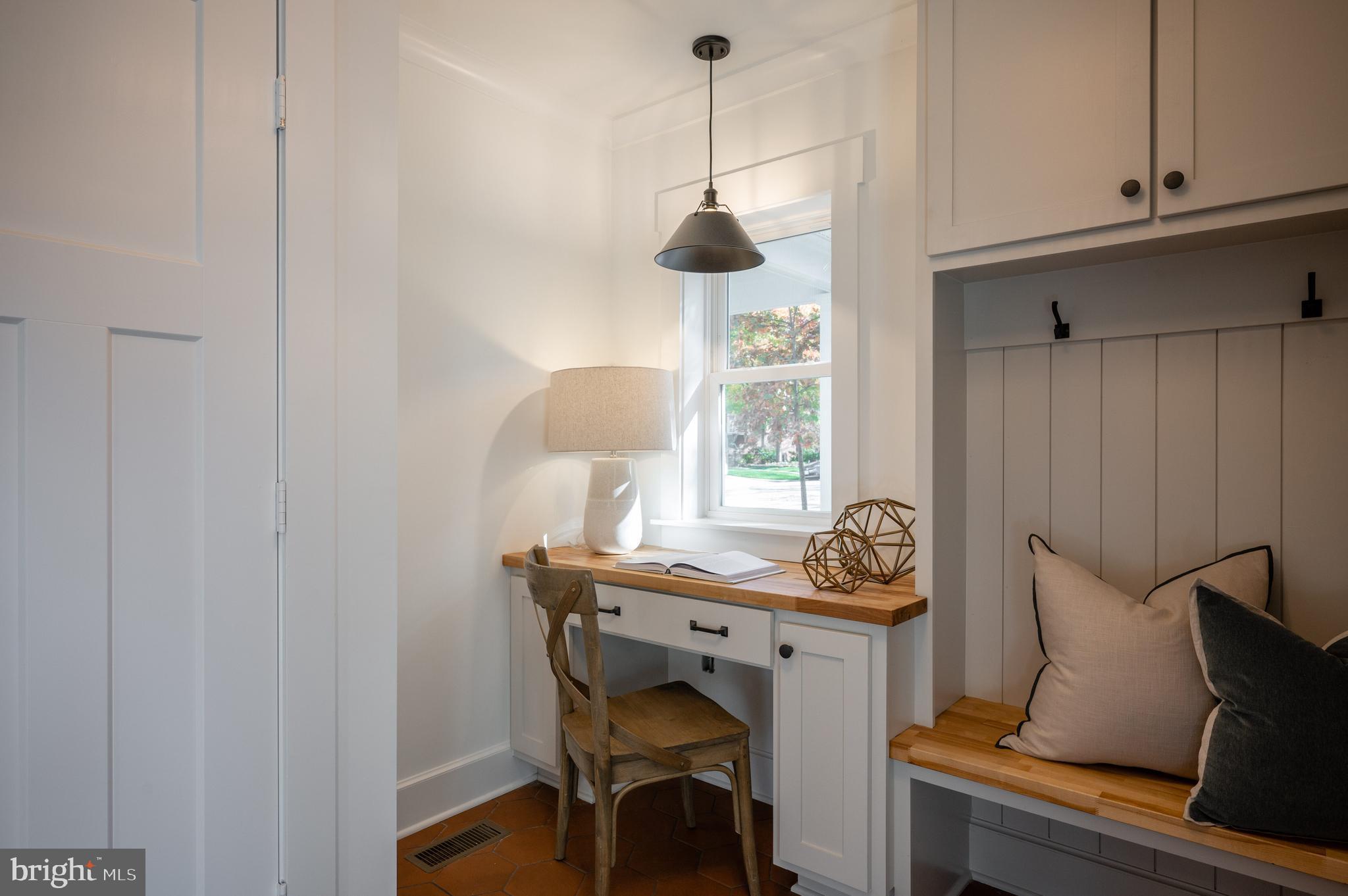 304 Lee Circle Alexandria, VA 22305 - Photo 18 of 62 Mud Room