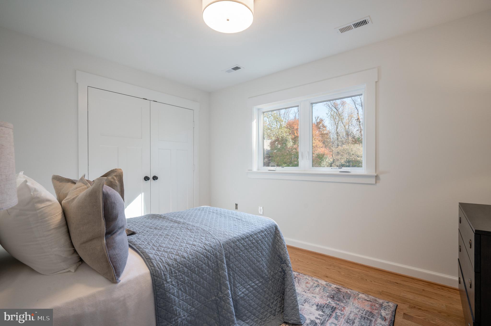 304 Lee Circle Alexandria, VA 22305 - Photo 30 of 62 Bedroom