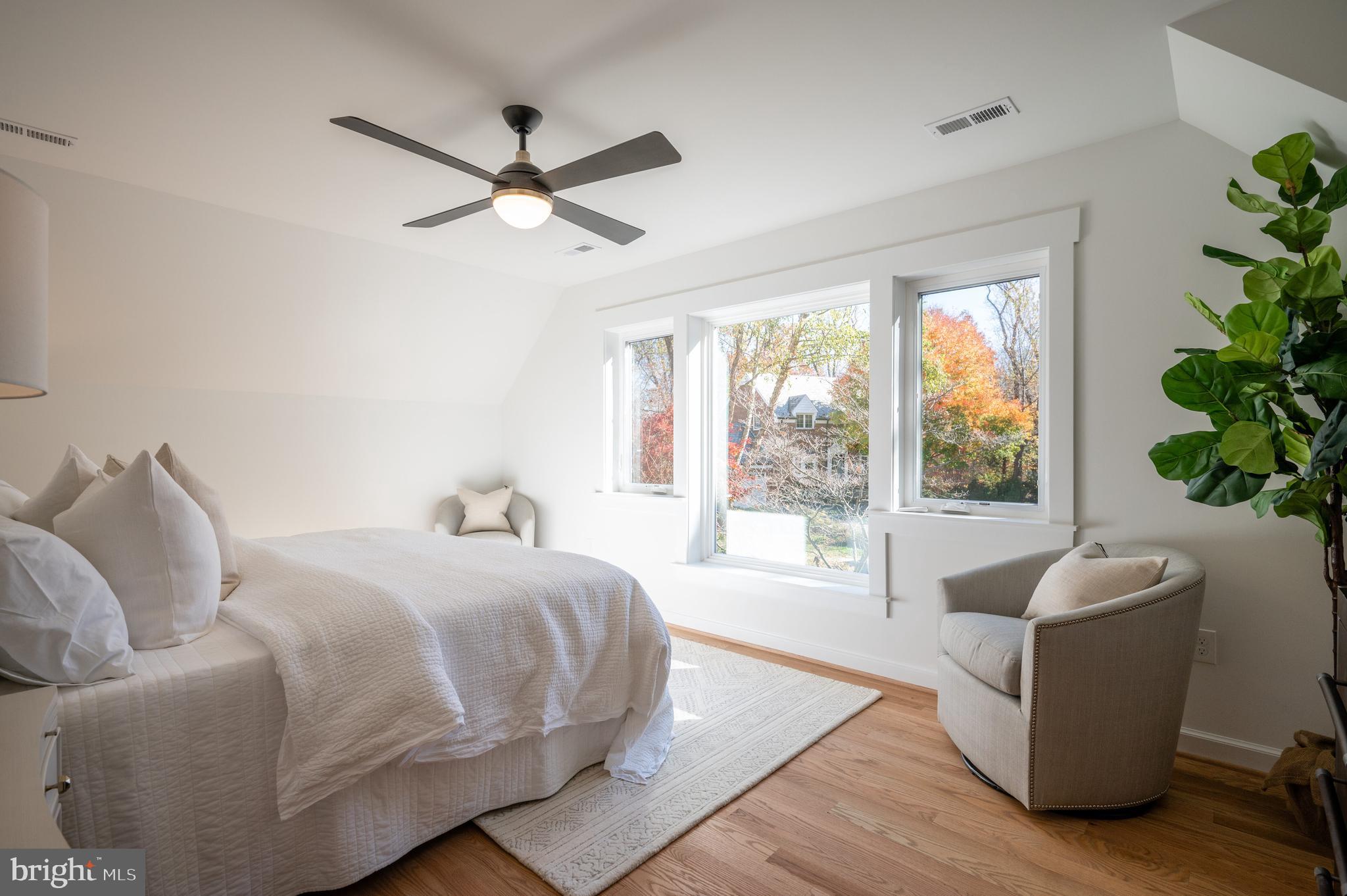 304 Lee Circle Alexandria, VA 22305 - Photo 42 of 62 Bedroom