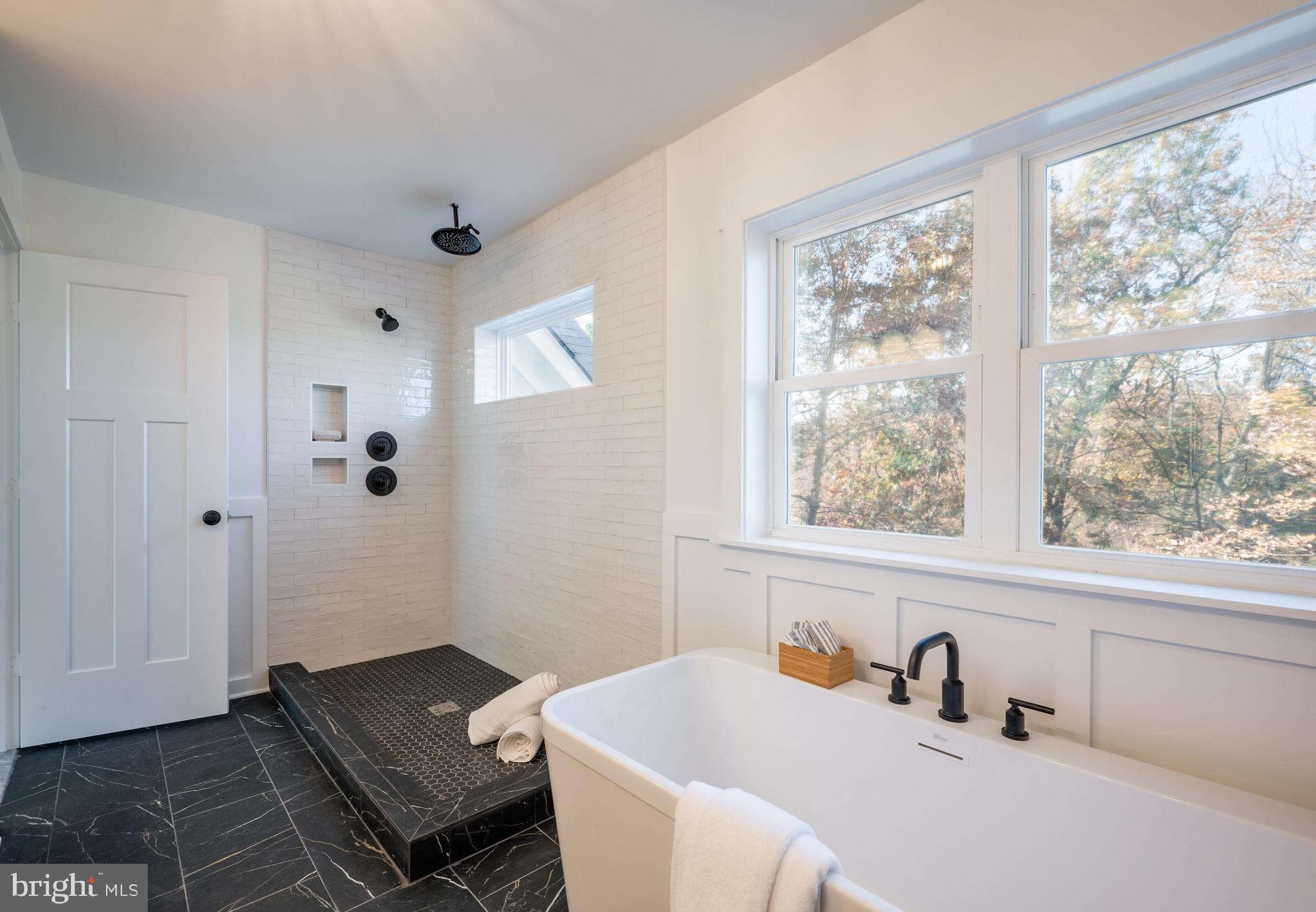 304 Lee Circle Alexandria, VA 22305 - Photo 46 of 62 Full Bath