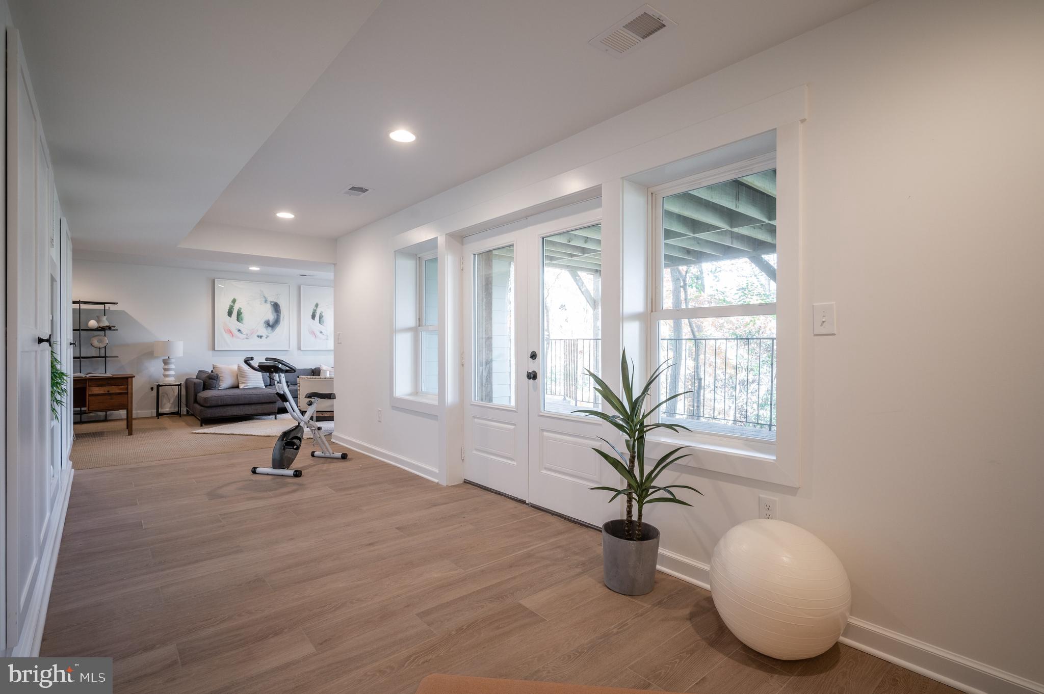 304 Lee Circle Alexandria, VA 22305 - Photo 56 of 62 Recreation Room