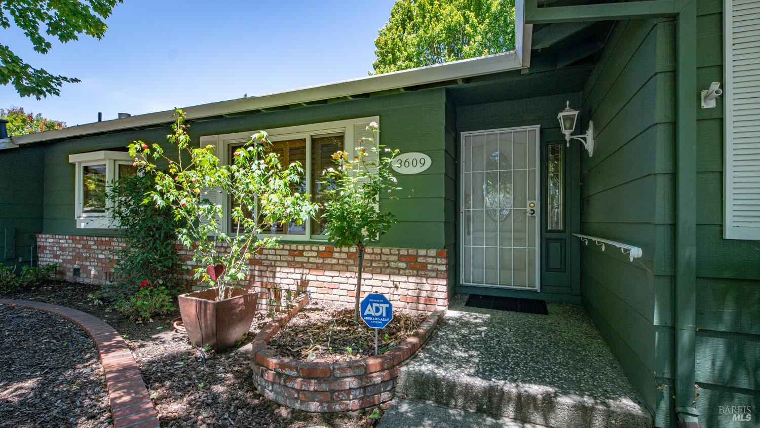 3609 Lurline Way Santa Rosa, CA 95405 - Photo 4 of 26 Beautiful entry way with lockable screen door.
