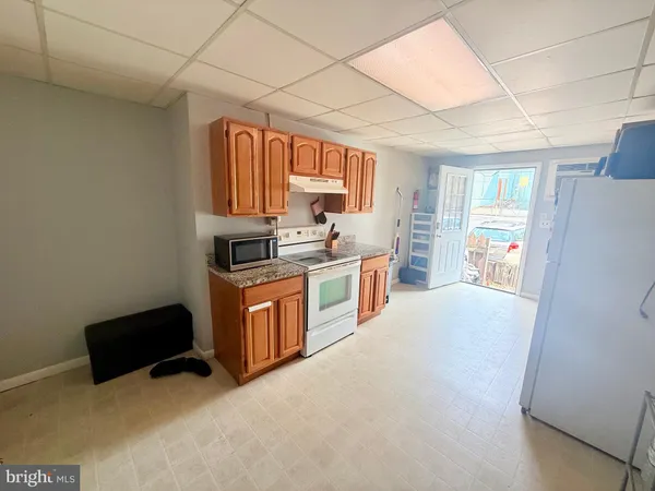 $994,000 | 145 Spring Valley Road, Reading, PA 19605