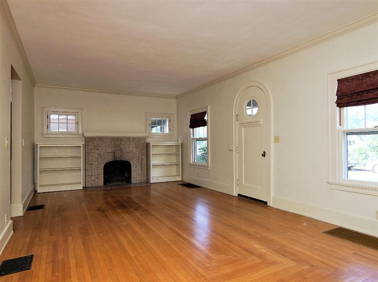 1055 Lawton Road Park Hills, KY 41011 - Photo 3 of 22