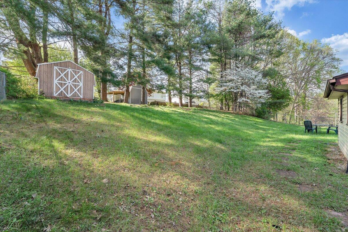2159 Beavers Lane Vinton, VA 24179 - Photo 41 of 45 a view of outdoor space with sign board