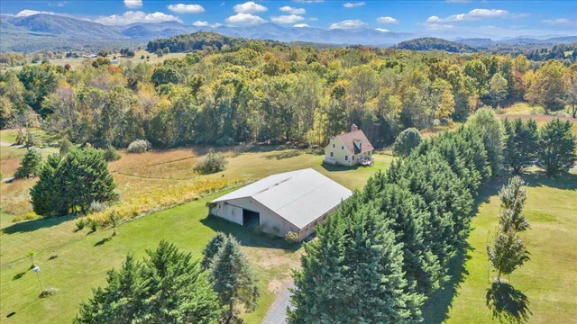 $475,000 | 21 Wing Walker Way, Buena Vista, VA 24416