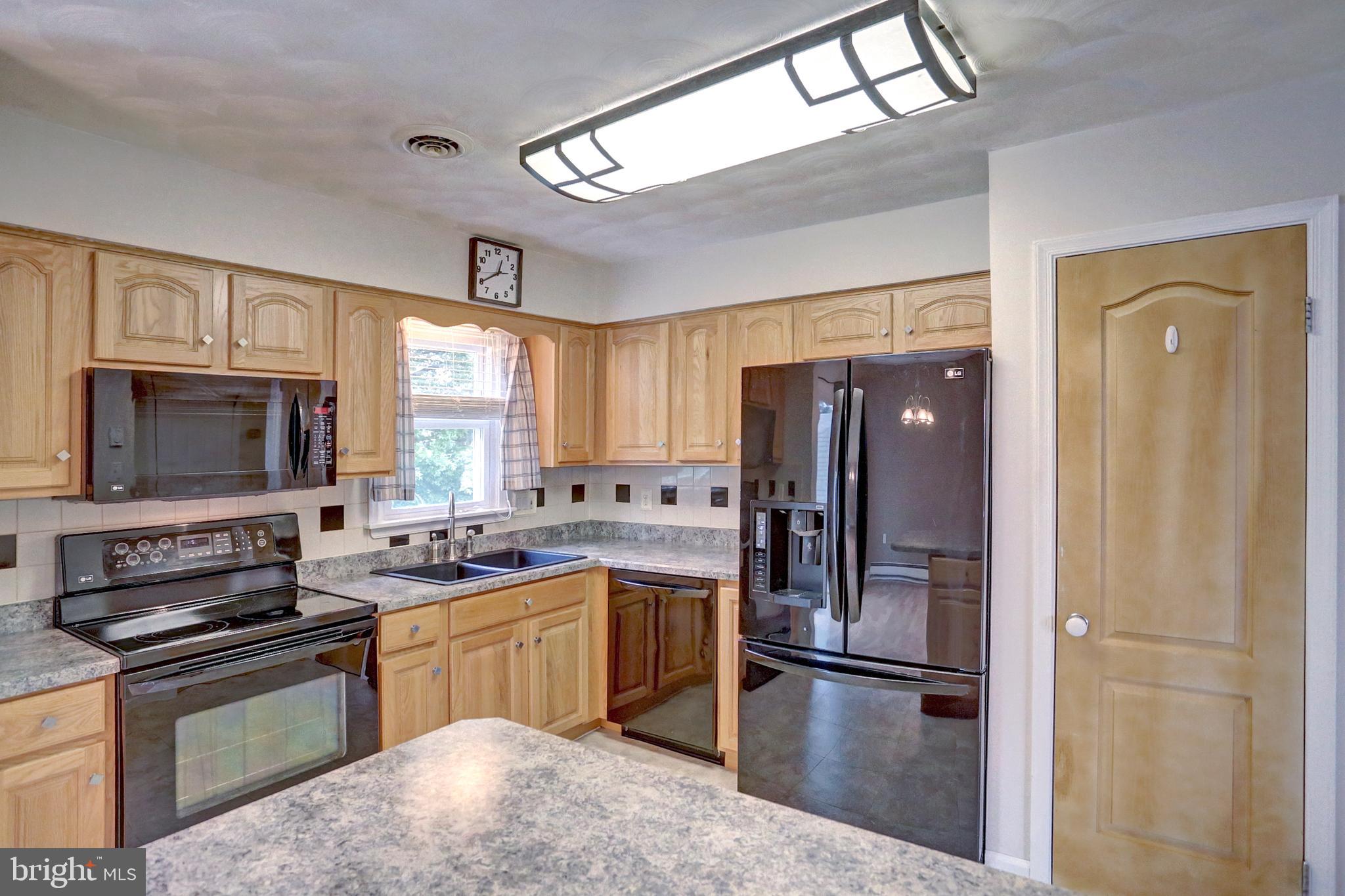 1930 Valley Road Etters, PA 17319 - Photo 6 of 25 Gallery Image 6