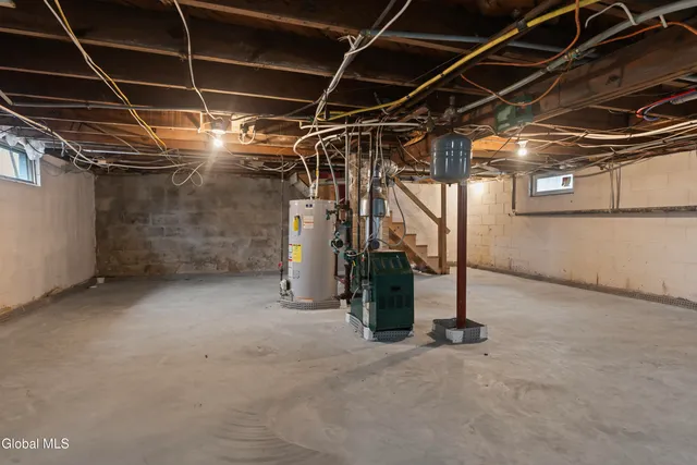 $284,900 | 12 Arcadia Court, Colonie, NY 12205