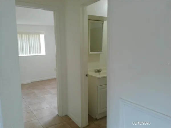 $1,200 | 808 South Central Avenue, Lakeland, FL 33815