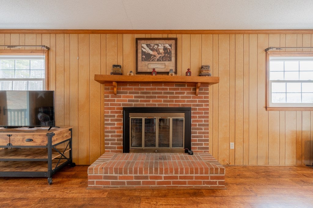 913 Kanawha Ridge Road Dugspur, VA 24325 - Photo 8 of 61 Gallery Image 8