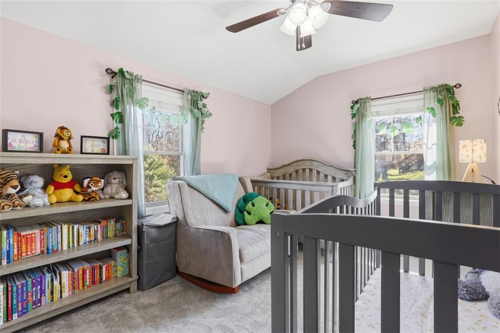 181 Foxwood Road Coraopolis, PA 15108 - Photo 18 of 48