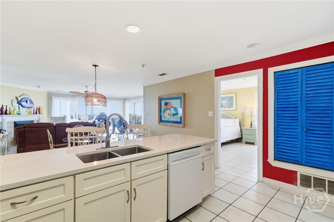 1707 Strand Avenue, Unit 4 Tybee Island, GA 31328 - Photo 7 of 36