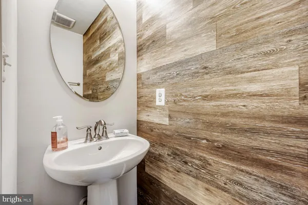 $3,000 | 410 Redbridge Street, Middle River, MD 21220