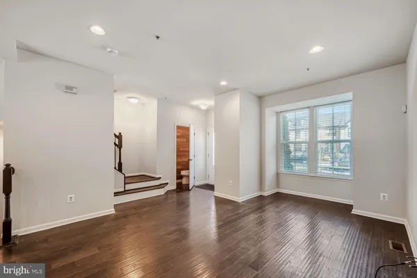 $3,000 | 410 Redbridge Street, Middle River, MD 21220