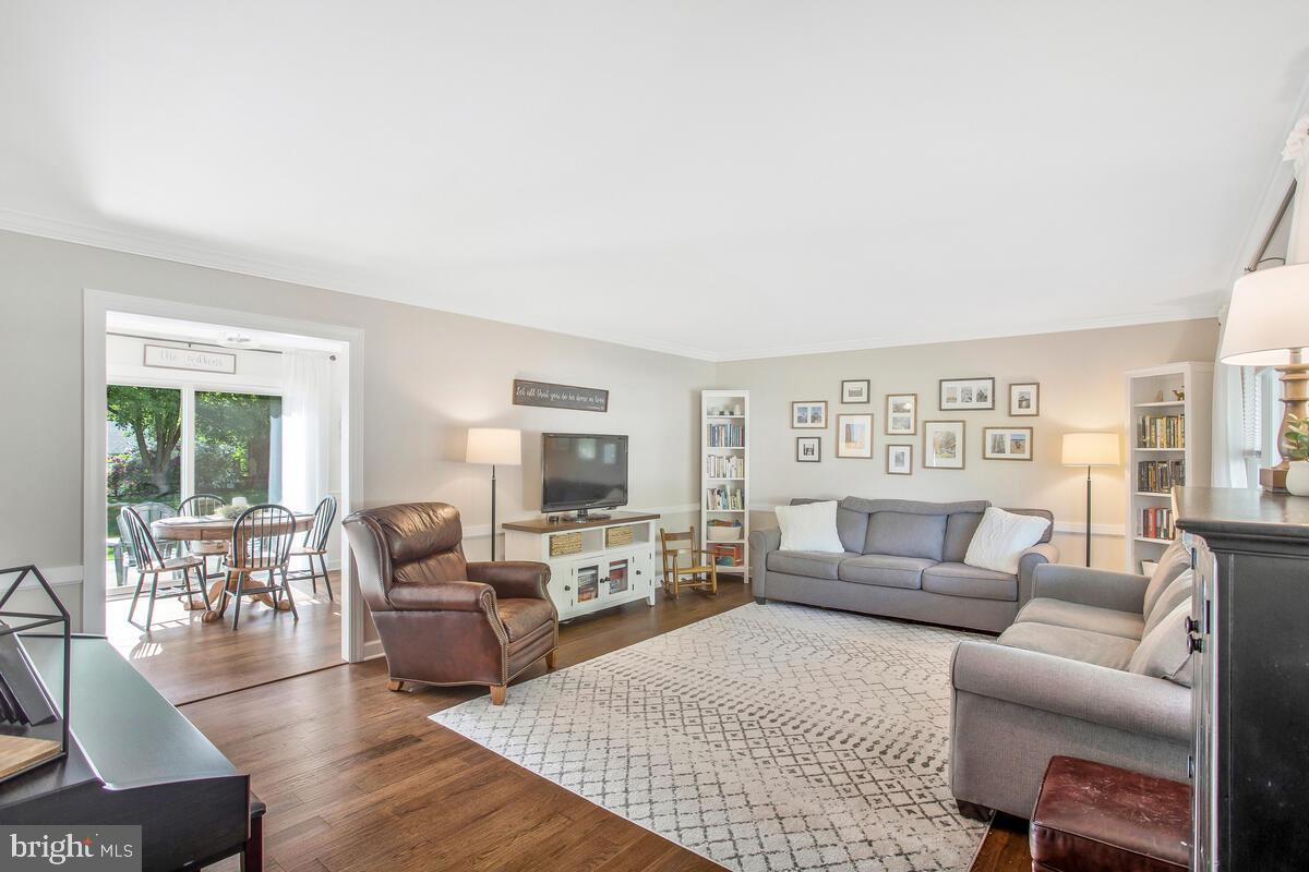 4517 Rising Lane Bowie, MD 20715 - Photo 9 of 45 Gallery Image 9