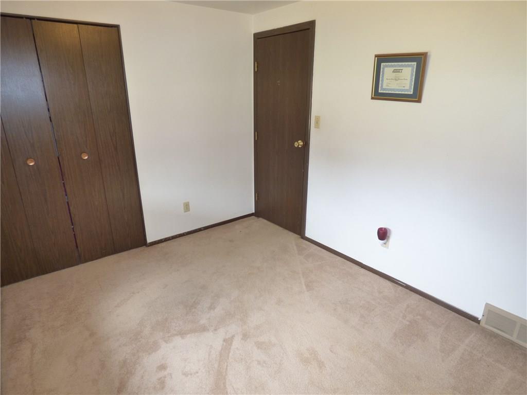 237 Perry Street Pittsburgh, PA 15239 - Photo 16 of 25 Bedroom#2