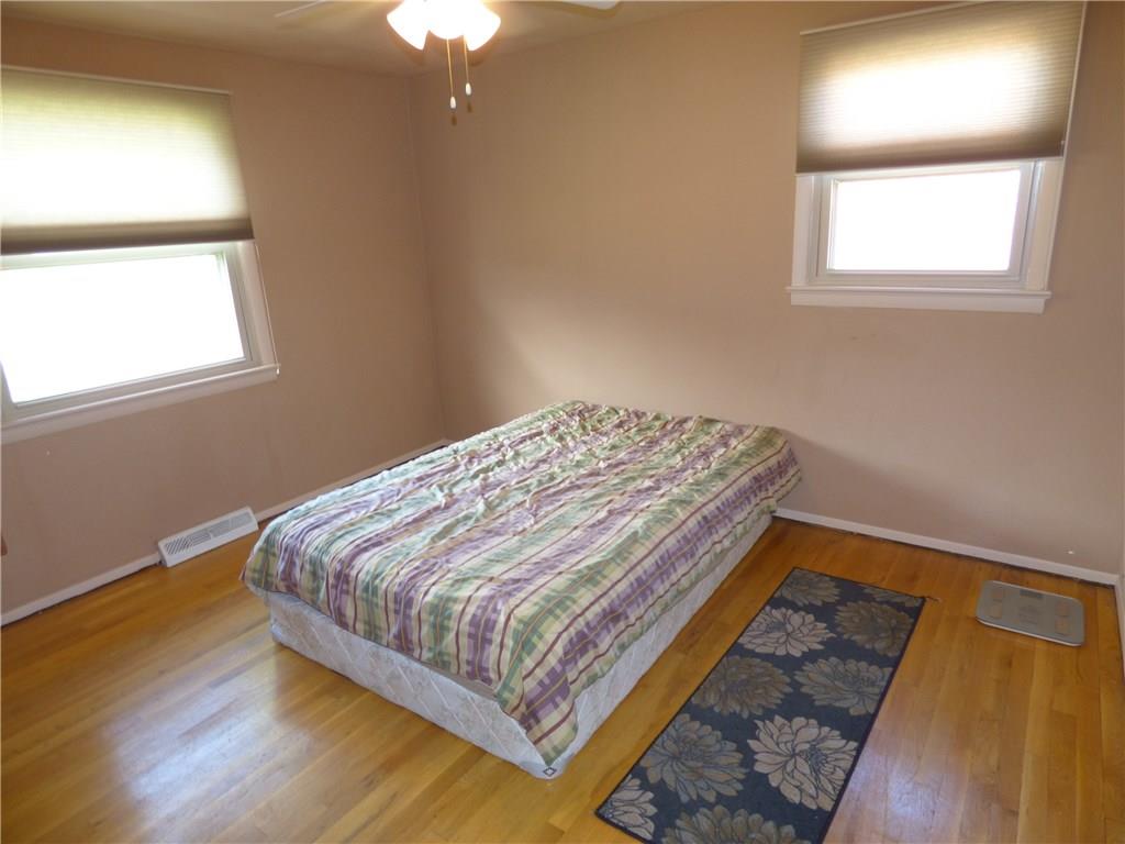 237 Perry Street Pittsburgh, PA 15239 - Photo 17 of 25 Bedroom#3