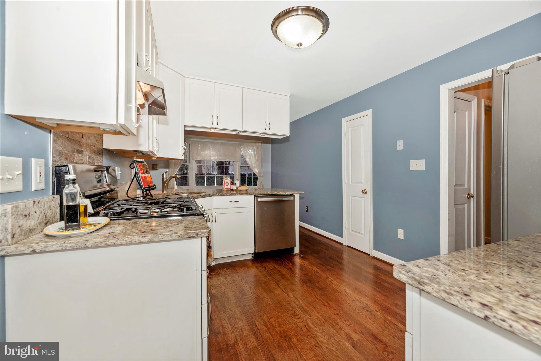 818 Dunbrooke Court Frederick, MD 21701 - Photo 13 of 71 Kitchen