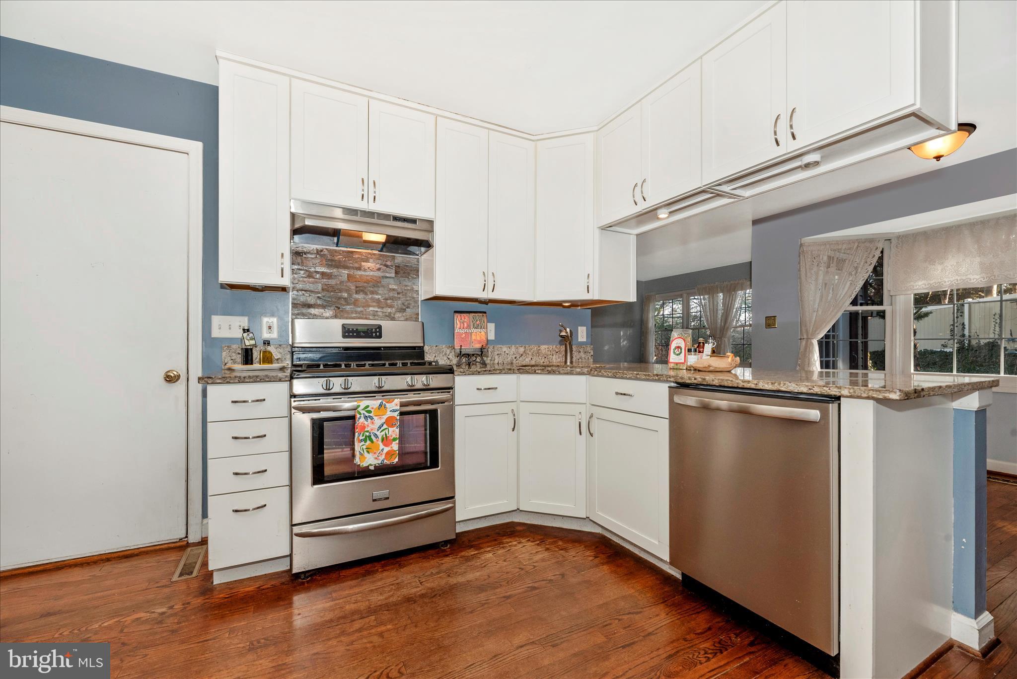 818 Dunbrooke Court Frederick, MD 21701 - Photo 18 of 71 Kitchen