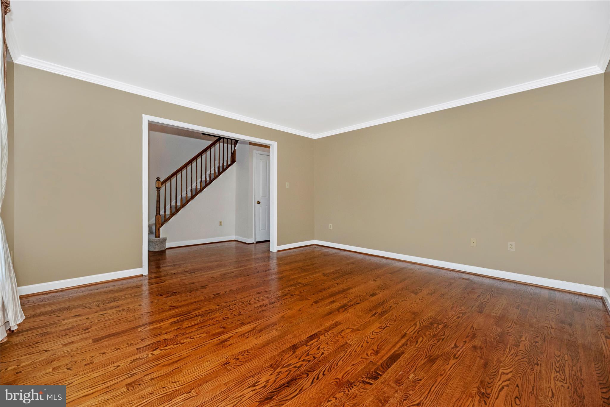 818 Dunbrooke Court Frederick, MD 21701 - Photo 8 of 71 Living Room