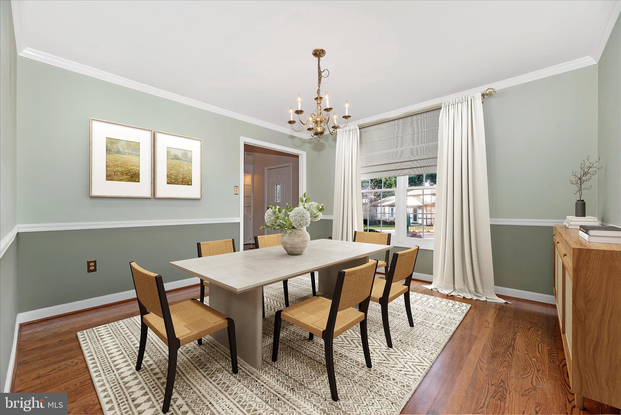 818 Dunbrooke Court Frederick, MD 21701 - Photo 9 of 71 Virtually Staged Dining Room