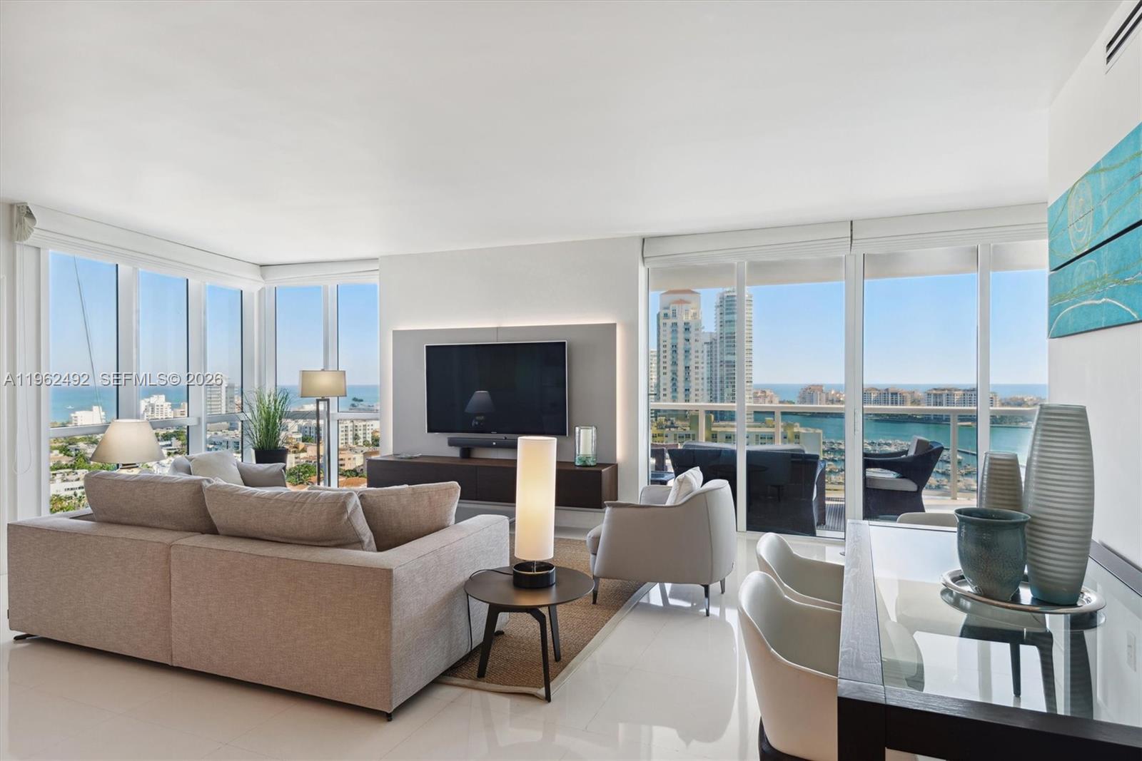 400 Alton Road, Unit 1910 Miami Beach, FL 33139 - Photo 2 of 20