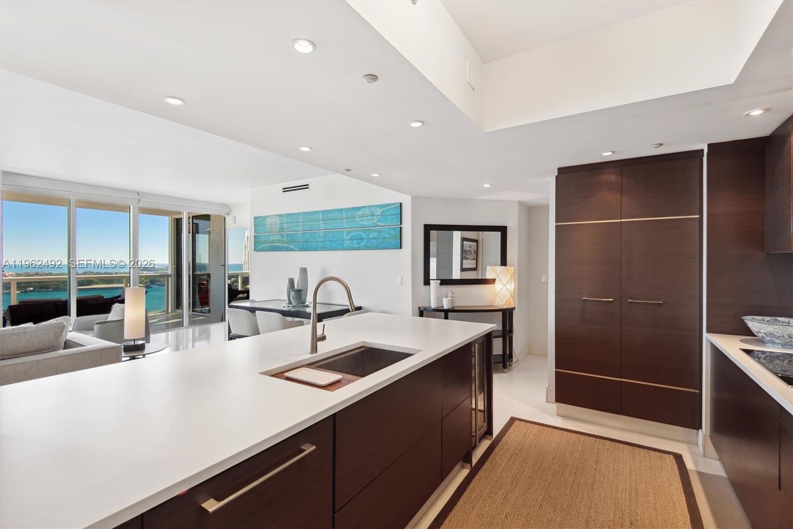 400 Alton Road, Unit 1910 Miami Beach, FL 33139 - Photo 7 of 20