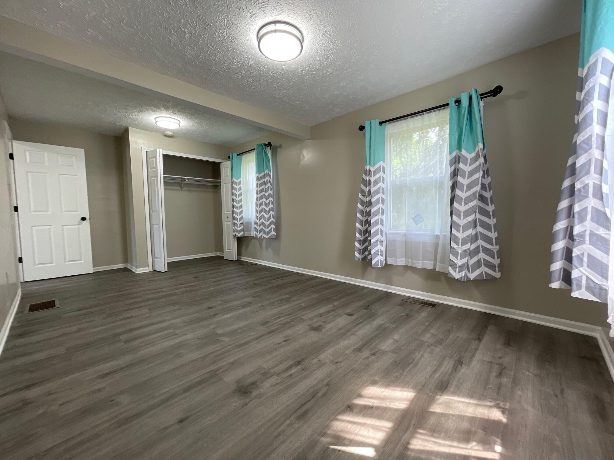 5138 Hughes Road Lansing, MI 48911 - Photo 19 of 32 70613185175__D50BC489-B036-403D-9F59-790